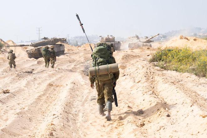 以色列國防軍傳已切斷加薩走廊南北，進入加薩市中心，正從陸、海、空三面包夾加薩。   圖：翻攝以色列國防軍網頁