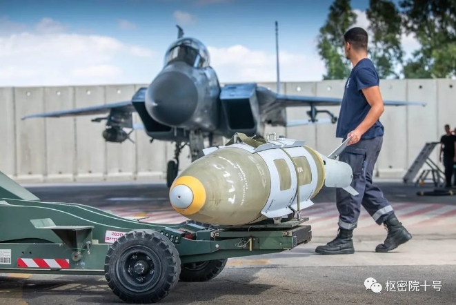 波音公司為以色列製造的JDAM炸彈。   圖 : 翻攝自樞密院十號