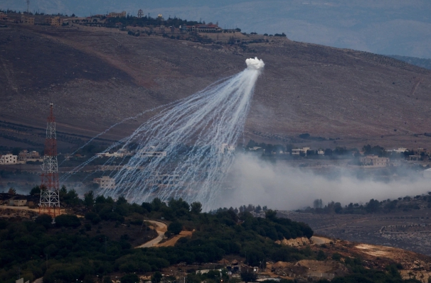 以色列對加薩地區發射白磷彈。   圖 : 翻攝自IC photo