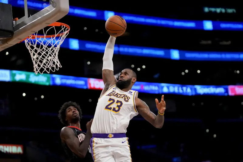 ▲「詹皇」LeBron James攻下全場最高的37分，還在終場前1.2秒完成準絕殺罰球，率隊取勝。（圖／美聯社／達志影像）   