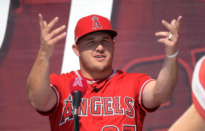 ▲根據《CBS MLB》透露，天使隊已告訴所有想交易Mike Trout的球隊，目前球隊已決定在2024球季將Trout留下來，不再聽取任何報價。（圖／美聯社／達志影像）   