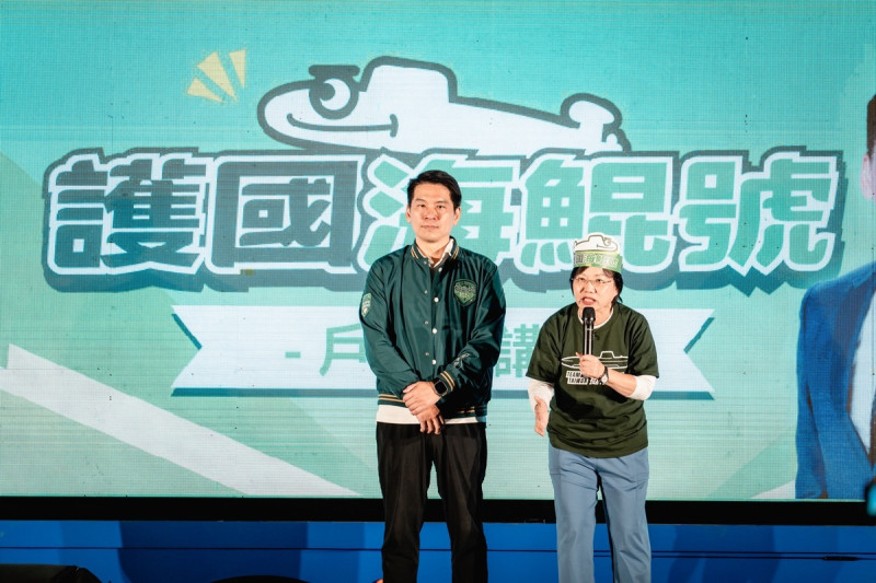 劉世芳(右)為李柏毅(左)站台,批藍白把選舉當成兒戲。 圖:李柏毅競總提供