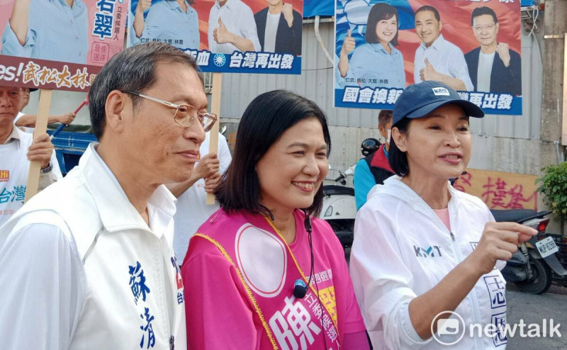柯志恩(右)嗆不能讓民進黨八仙全部過海。 圖:孫家銘攝
