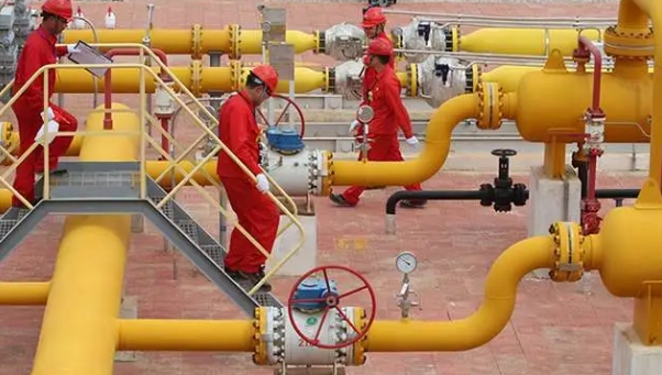 中緬油氣管道是繼中亞油氣管道、中俄原油通道以及還會海上通道之後的，第四個能源進口通道。   圖 : 翻攝自立刻觀花