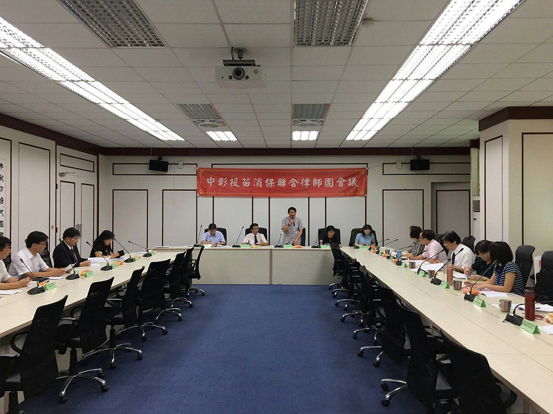 中彰投苗消保聯合律師團建議衛福部修正法規，不論是國外進口冷凍水產及肉類產品，在改裝、分裝或其他加工程序，每一供應鏈中都應強制業者標示食材的保存期限。   圖 : 台中市政府/提供