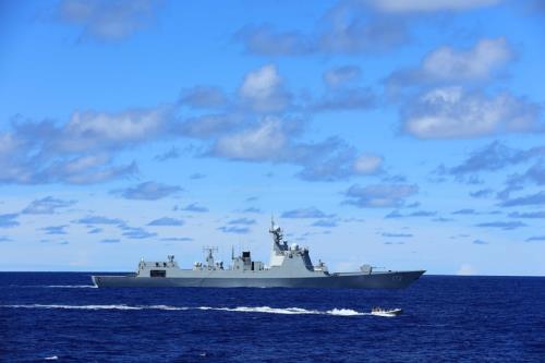 中共南海艦隊遠海訓練編隊2017年2月在東印度洋一處海域進行反恐反劫持演練。   圖：中新社提供
