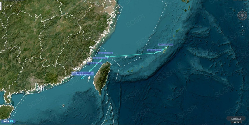 中國半官方智庫「南海戰略態勢感知計劃平台」公布美國海軍P-8A「海神式」(Posedon)海上巡邏機穿越台灣海峽航跡圖。   圖：翻攝「X」@SCS_PI