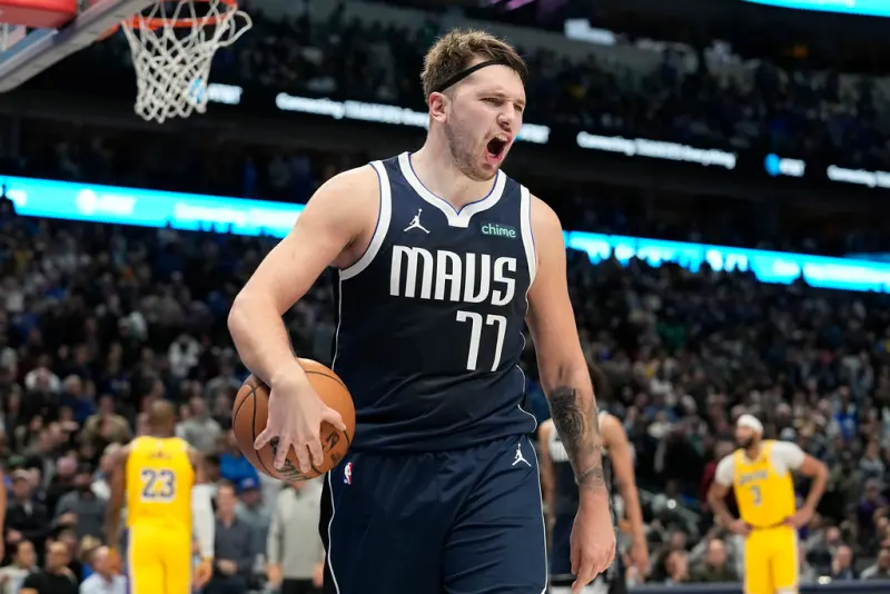 ▲獨行俠當家球星Luka Doncic全場繳出33分17助攻。（圖／美聯社／達志影像）   