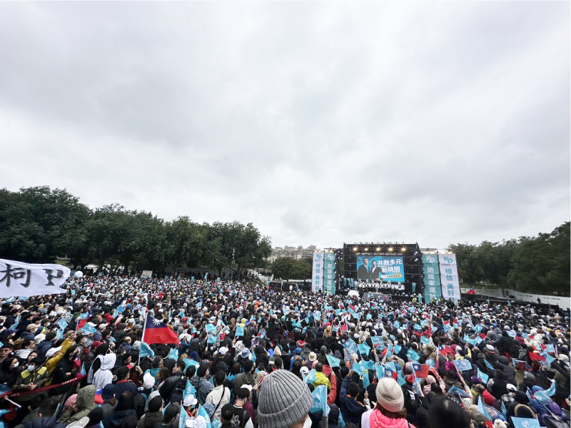 民眾黨總統候選人柯文哲今在桃園造勢。   圖：民眾黨 / 提供