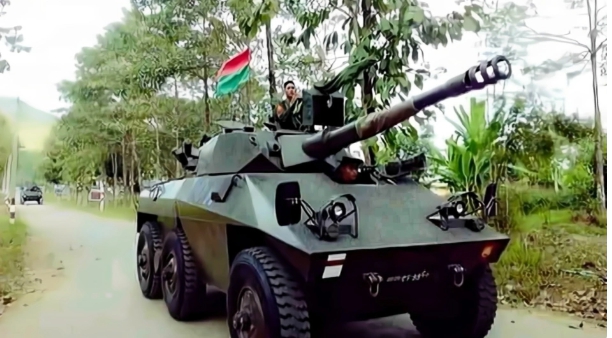 緬軍的大量武器、車輛已遭叛軍繳獲。   圖 : 翻攝自鐵血戰史