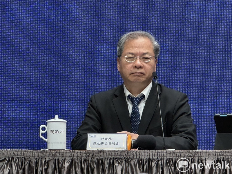 國發會主委壟明鑫評估，該12項產品對整體經濟衝擊非常有限，評估明年的經濟成長率仍會超過3%。   圖：謝莉慧/攝