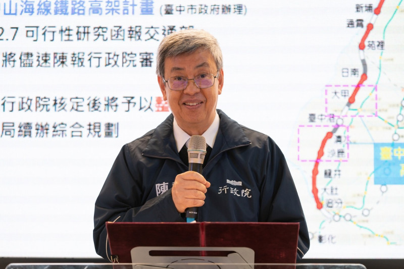 陳建仁承諾將盡快核定海線鐵路雙軌化計畫。   蔡其昌服務處/提供