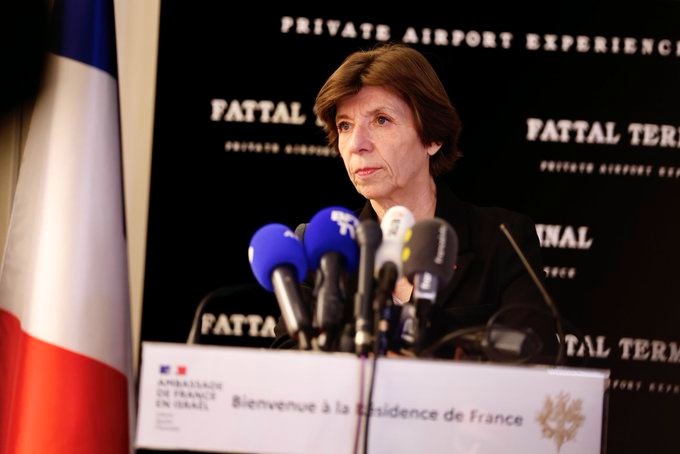 法國外交部長科隆納（Catherine Colonna）在巴黎發表聲明，對以色列的極端主義行為提出強烈譴責，同時宣布法國將對這些行為實施制裁。   圖 : 翻攝自@MinColonna X帳號