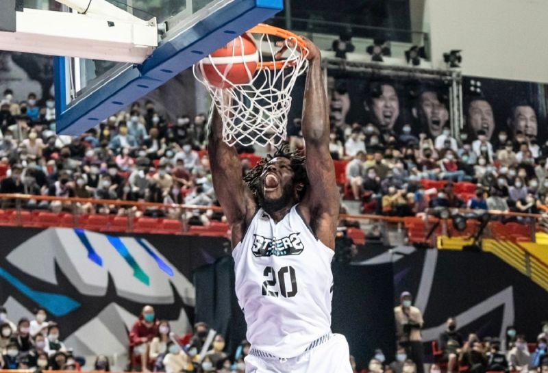 ▲前NBA狀元、鋼鐵人洋將班尼特(Anthony Bennett)發揮不佳，遭到球隊解約。（圖／鋼鐵人球團提供）   