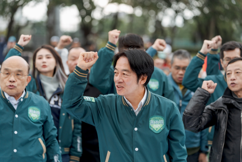 賴清德萬里老家頻受藍白攻擊。   圖：賴清德競總提供