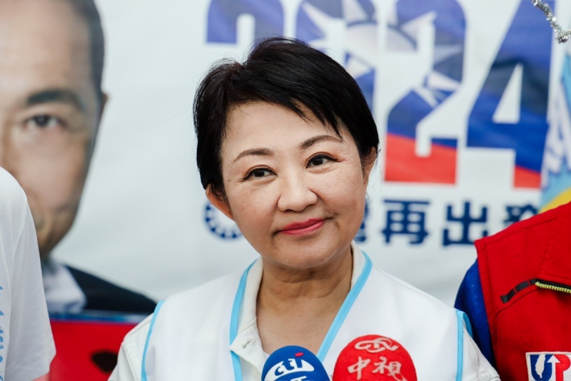 盧秀燕到台南輔選，透過媒體向中國及民進黨喊話，「放過五月天吧！」   候友宜競總/提供