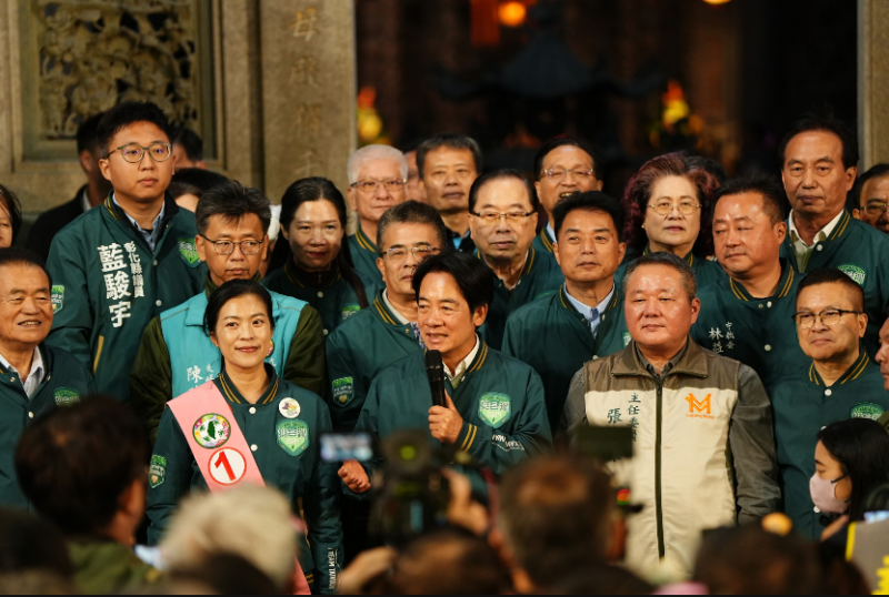 賴清德赴鹿港天后宮力挺陳秀寳。   圖：賴清德競總提供