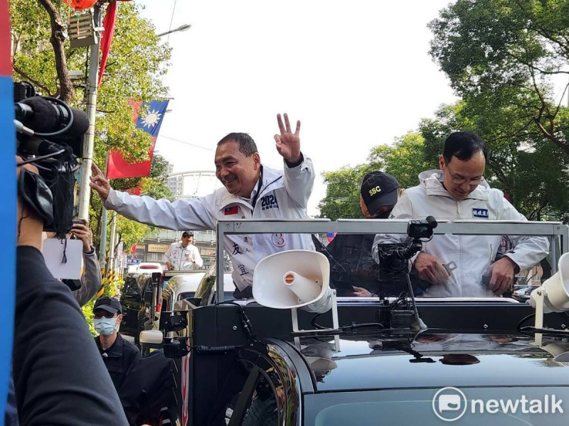 國民黨總統候選人侯友宜選前最後一周，持續加強六都車隊掃街。   圖：黃建豪/攝