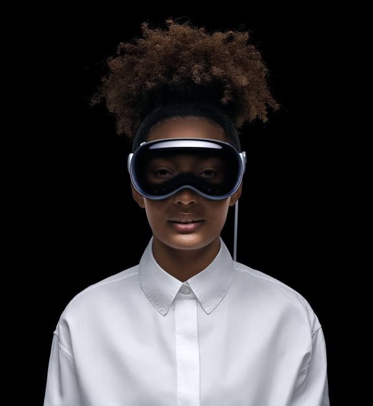 虛擬頭戴式裝置Vision Pro將成為擴增實境(AR)和虛擬實境(VR)市場的一大轉捩點。   圖：取自Apple官網