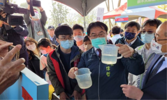 台南市今年上半年用水無虞 ，台南市長黃偉哲表示，有水當思無水之苦。   圖：台南市政府／提供