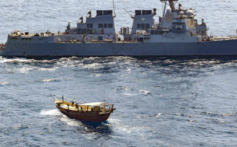 美軍經常在亞丁灣攔截無標識船隻。   圖 : 翻攝自騰訊網/老高風雲