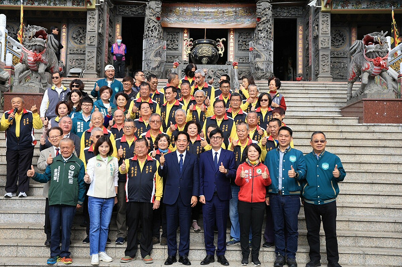 賴清德全台謝票行程首站到左營元帝廟。   圖：李柏毅服務處/提供