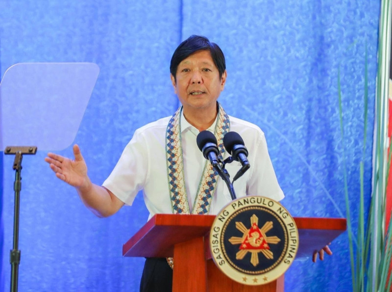 針對獨立議題，菲律賓現任馬可仕政府示警，將「毫不猶豫動用武力制止任何分裂國家的企圖」，圍繞兩人間的內鬥氛圍更為劇烈。   圖：取自臉書「Bongbong Marcos」