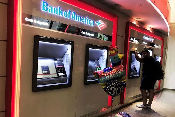 美國銀行(Bank of America)驚傳裁減亞洲區銀行業務人員，其中大多數位於香港，執行對中國的銀行業務。   圖：翻攝自 Blockchains Now X帳號