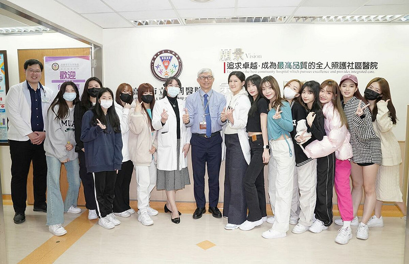 台鋼雄鷹啦啦隊員也享有大同醫院體檢。 圖:高雄市立大同醫院/提供