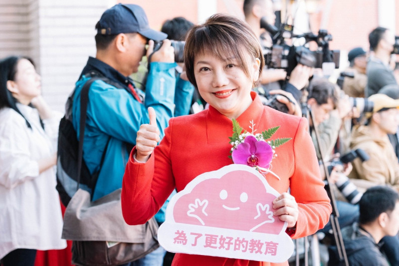 范雲表示，儘管新的國會多變，她不變的是會為了更好的台灣全力以赴。   圖：范雲辦公室提供
