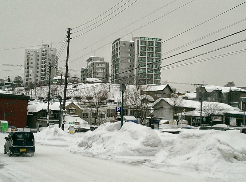 日本下雪。   圖：翻攝自X帳號@ehzezo
