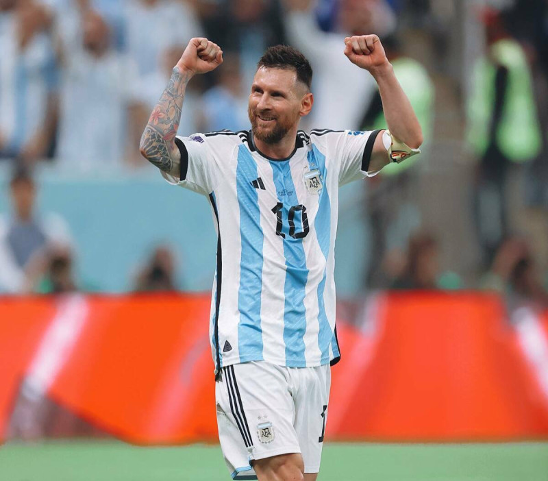 阿根廷求神梅西日前與球隊「邁阿密國際」赴香港進行表演性質的友誼賽，然而他當天因傷未上場，3 天後卻在與日本球隊的友誼賽中上陣 30 分鐘遭致撻伐。   圖：取自臉書Leo Messi