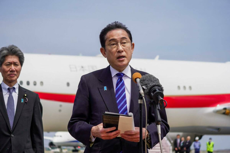 日本首相岸田文雄（前）致力外交，任內已出訪多次。   圖：翻攝自日本首相官邸臉書