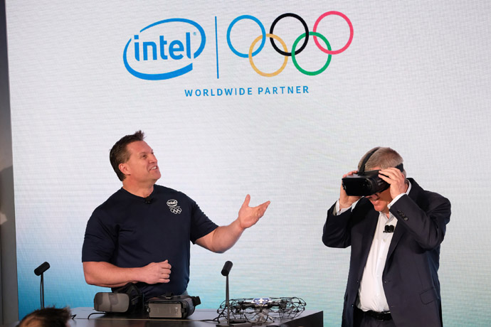 國際知名的處理器大廠英特爾（Intel），在昨(21)日與奧林匹克委員會共同召開記者會，宣布Intel將成為奧運長期的官方合作夥伴，而這份契約會持續至2024年的奧運結束為止！   圖：翻攝自Intel