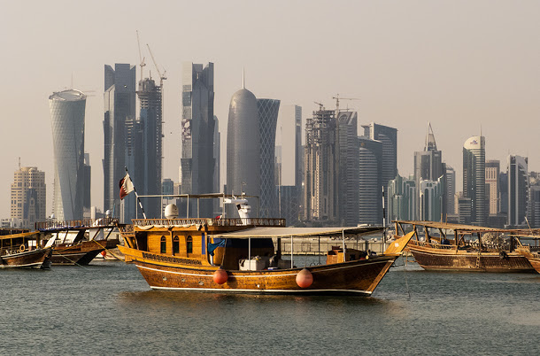 中東4國開出13項嚴苛復交條件，卡達人民斥要求太過分。圖為卡達第一大城杜哈（Doha），以盛產石油和天然氣聞名。    圖：翻攝維基網站