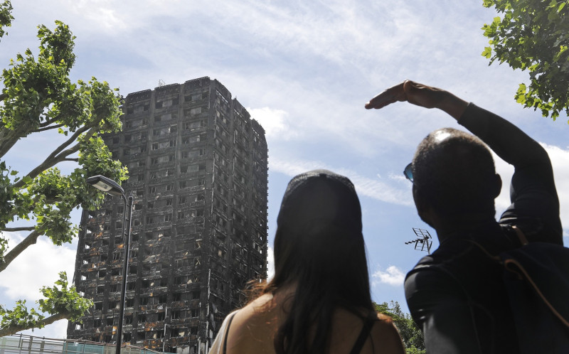 倫敦警方今天說，奪走79條人命的倫敦住宅大樓格蘭菲塔火災，起火點是一台故障的惠而浦（Whirlpool）Hotpoint冰箱。   圖 : 達志影像/ 美聯社