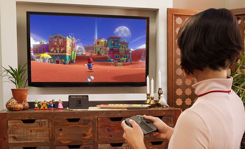 據日本遊戲媒體法米通(ファミ通)表示，任天堂上市至今約3個多月的遊戲主機「Nintendo Switch」，在日本當地市場的銷售量終於突破了100萬台！不過，這成績似乎離老前輩Wii有點距離？為此，大多人將其歸咎於任天堂生產線的不力上。   圖：翻攝自任天堂