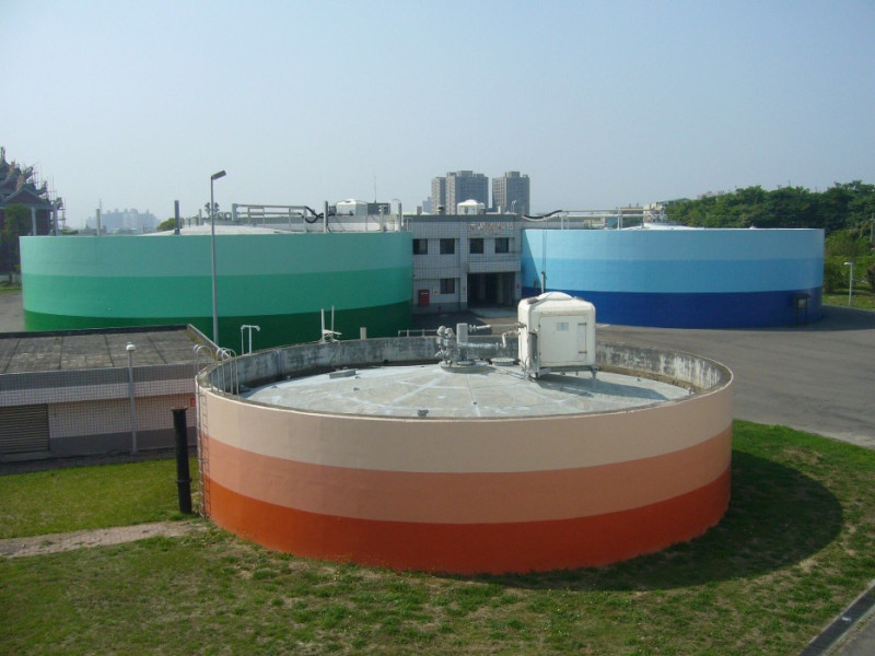 行政院長林全今(1)日視察前瞻基礎建設計畫(水環境)−「台中市福田水資源回收中心」。 圖:行政院提供