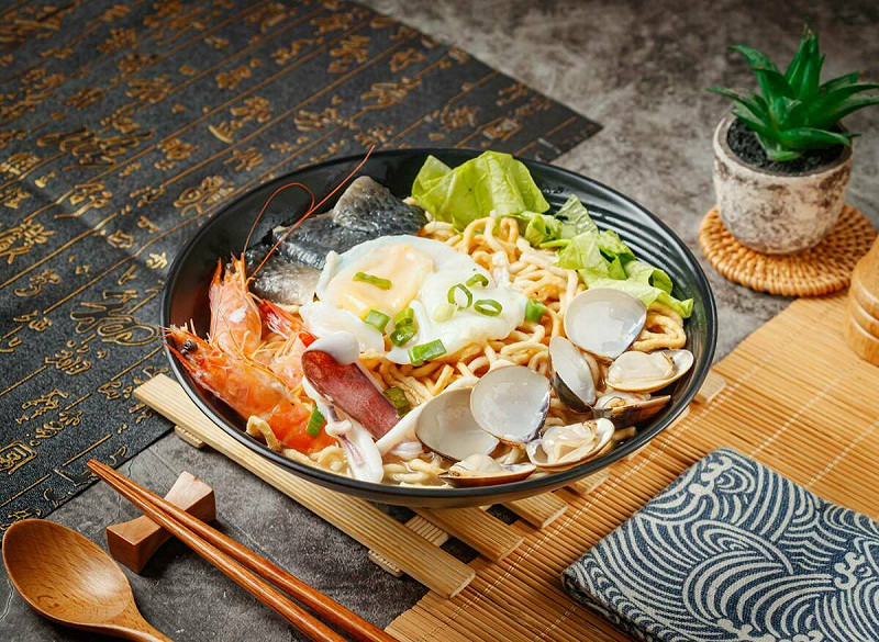 鍋燒意麵是南部人數一數二最愛的國民美食。   圖：高雄市觀光局/提供
