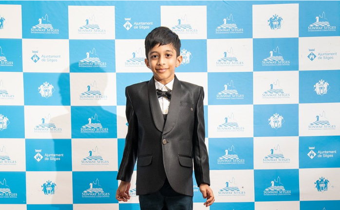8 歲印度男孩考希克勝過 37 歲的波蘭國際象棋特級大師斯托帕。圖為考希克。   圖：翻攝自 Kaushik X（前推特）帳號