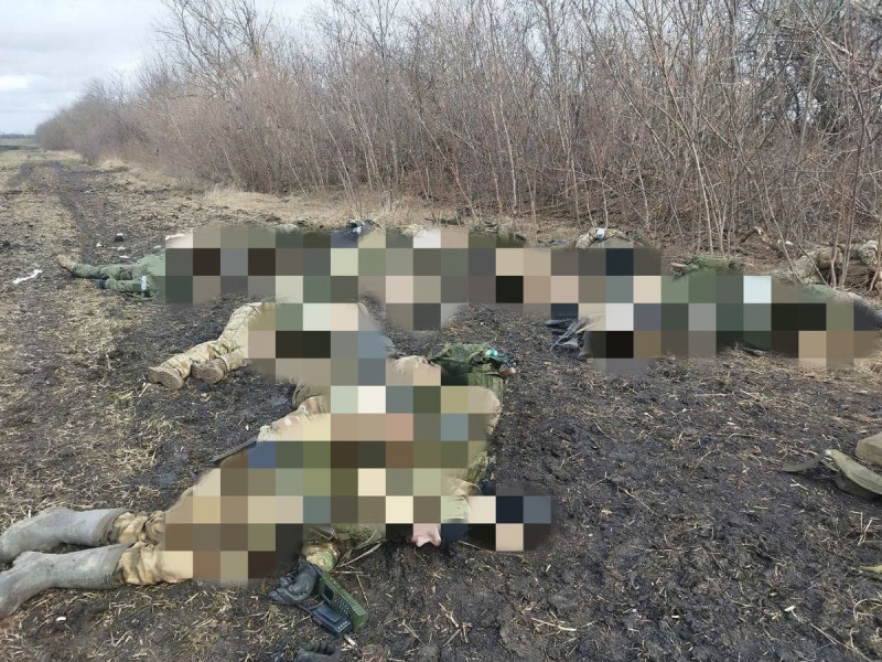 頓涅茨克地區特魯迪夫斯克地區的俄羅斯軍事訓練場遭到烏軍集束彈藥攻擊，造成超過 65 人死亡。   圖 : 翻攝自X ( 前推特）Special Kherson Cat