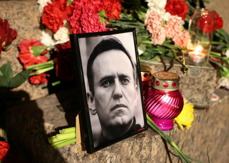 俄羅斯政治犯納瓦尼（Alexei Navalny）16 日在「極地狼」勞教所服刑期間逝世，享年 47 歲。   圖：翻攝自 ＠Himalaya_bear1 X帳號