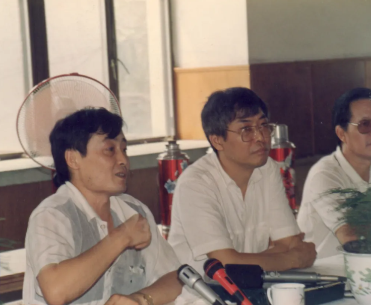 宗慶後兼併杭州罐頭廠，首次在全廠班組長會議上講話。