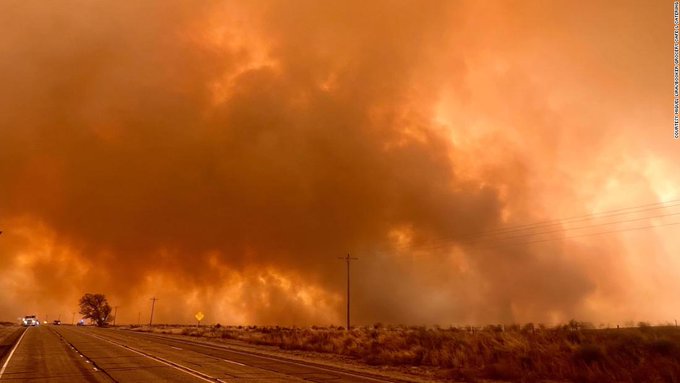 美國德州野火狂燒。   圖：翻攝「X」@MrSir139085