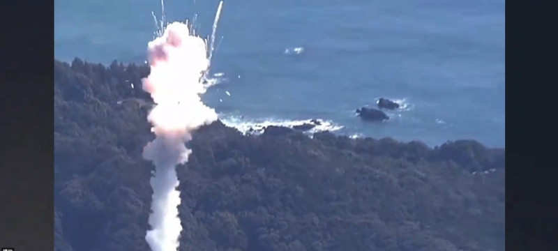 然而，「 KAIROS 」卻在升空後 5 秒就發生爆炸，發射任務宣告失敗。   圖：擷取自 @UtpalGautam5 X帳號發布影片