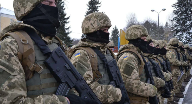 近期發生了一起由 2,500 名俄羅斯人組建的武裝部隊在烏克蘭邊境地區被俄軍抛棄的事件。   圖 : 翻攝自騰訊網
