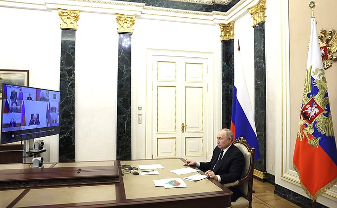 普丁在恐怖攻擊後召開會議。   圖：翻攝kremlin網站