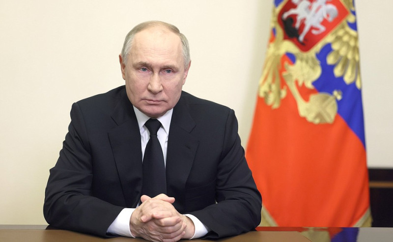 俄羅斯總統普丁嘲笑了北約成員國可能對俄羅斯發動襲擊的警告，並強調這種說法「純粹是無稽之談」。   圖：翻攝自 kremlin 網站
