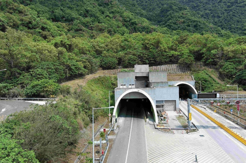 蘇花路廊台9線中仁隧道，自4月8日至6月30日，中仁隧道南下隧道全時段(24小時)道路封閉管制。   圖：交通部高公局／提供