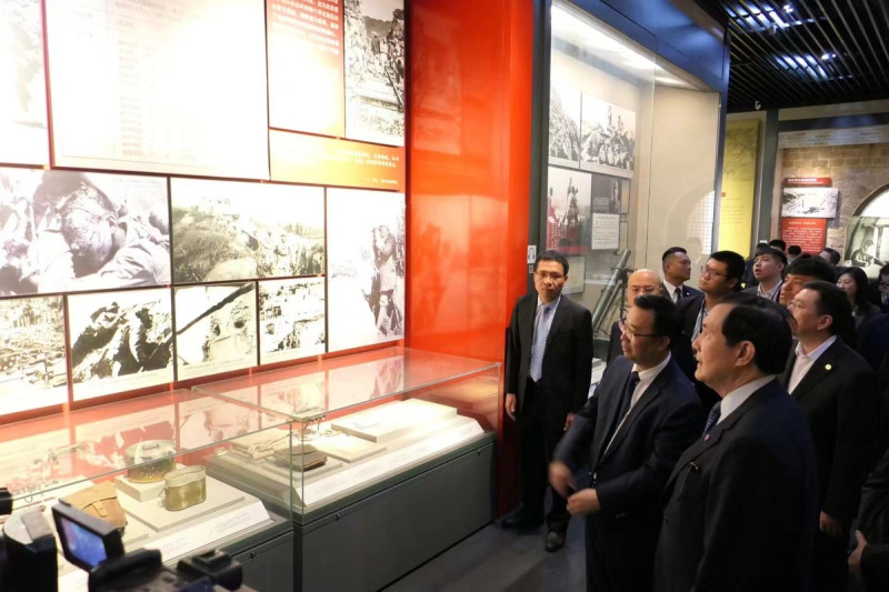 前總統馬英九參訪中國人民抗日戰爭紀念館及盧溝橋事變發生地。   圖：馬英九基金會/提供